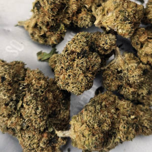 ganja-glam-reviews-pure-laine-original-kush-300px