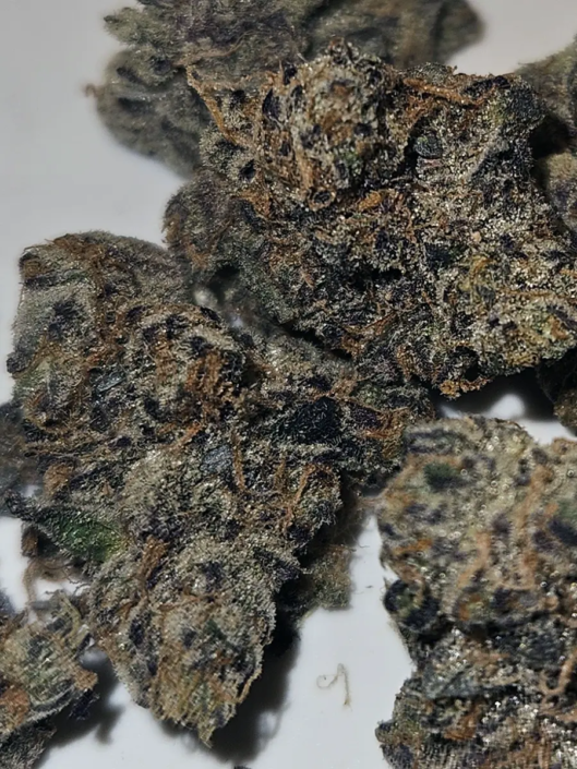 ganja-glam-product-reviews-organnicraft-platinum-grapes-6