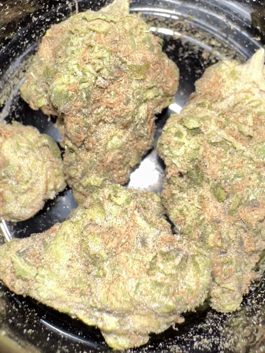 ganja-glam-reviews-xk-candy-kush-1