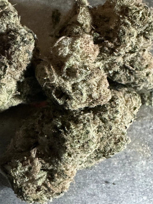 ganja-glam-reviews-xk-candy-kush-2